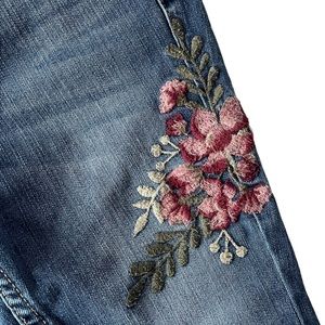 Harper Embroidered Women’s Jeans Size 25